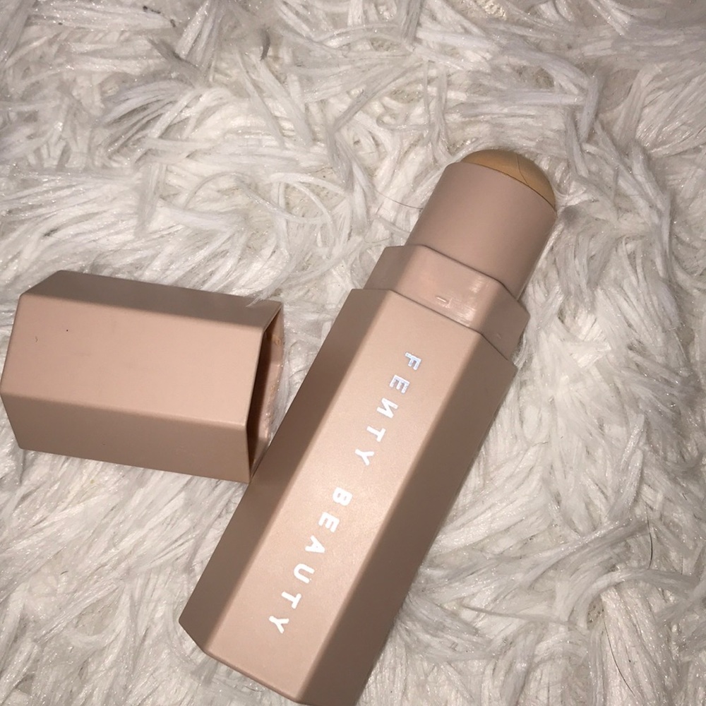 FENTY BAMBOO CONCEALER